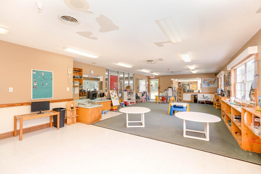 More Photos Of 2081 Mesa Valley Way, Austell Specialty For Sale