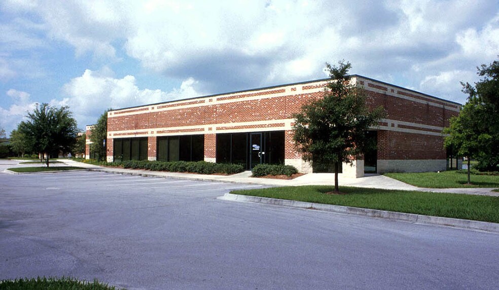 More Photos Of 350 Corporate Way, Orange Park Unknown For Lease