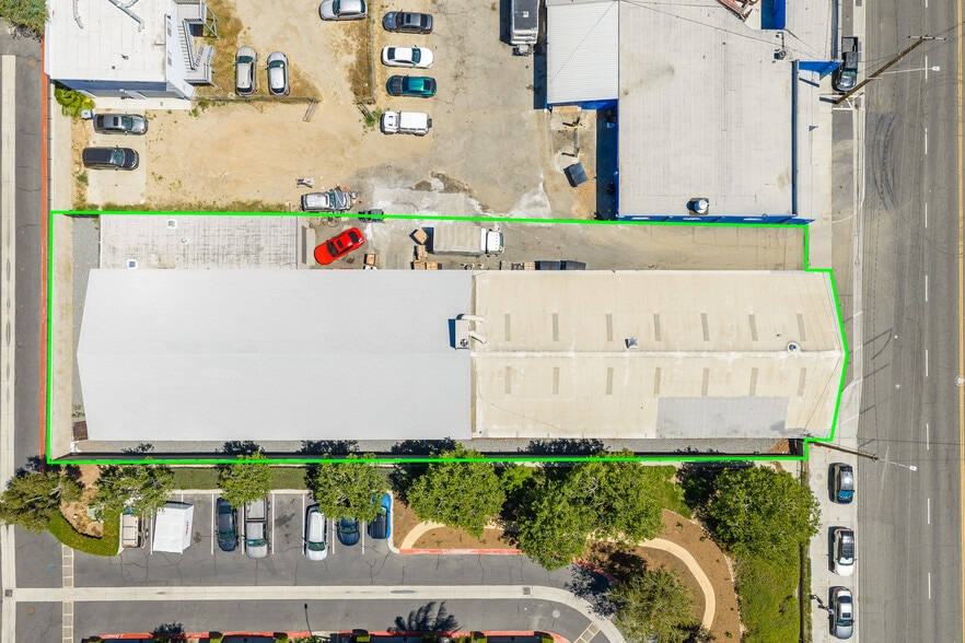 More Photos Of 2879 Main St, Riverside Warehouse For Lease