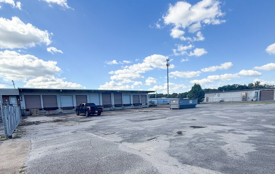 More Photos Of 1313 Putman Dr NW, Huntsville Warehouse For Lease