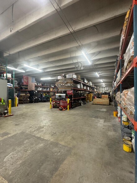 More Photos Of 2000-2040 NW 94th Ave, Miami Warehouse For Sale