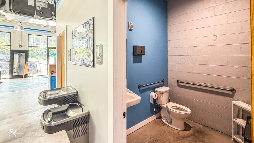 More Photos Of 1358 Glenwood Ave SE, Atlanta Freestanding For Sale