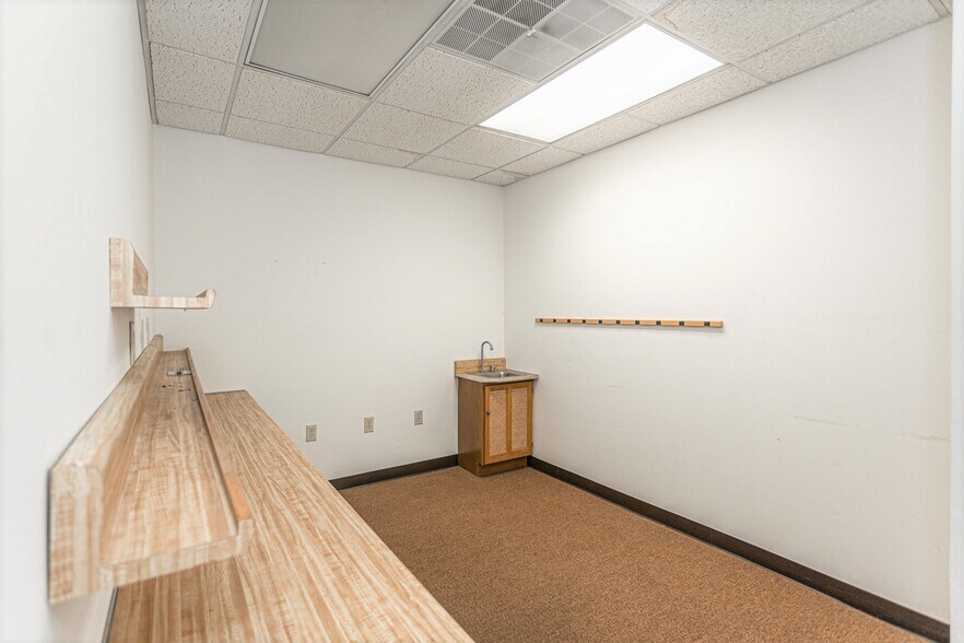 More Photos Of 100-102 W Fornance St, Norristown Medical For Sale