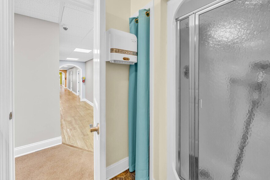 More Photos Of 24 Hartwell St, Royston Office For Sale