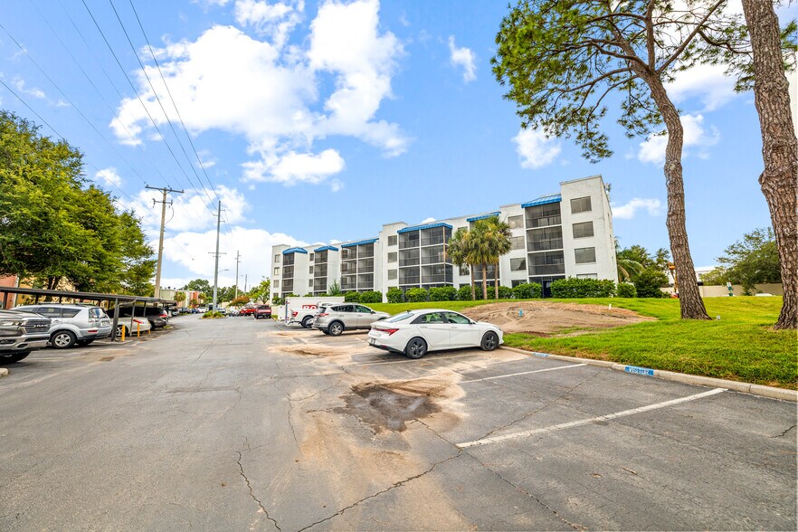 More Photos Of 2424 W Tampa Bay Blvd, Tampa Multifamily For Sale