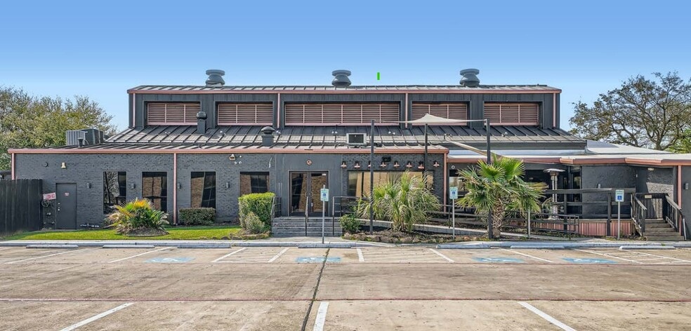 Primary Photo Of 6025 Richmond Ave, Houston Restaurant For Lease