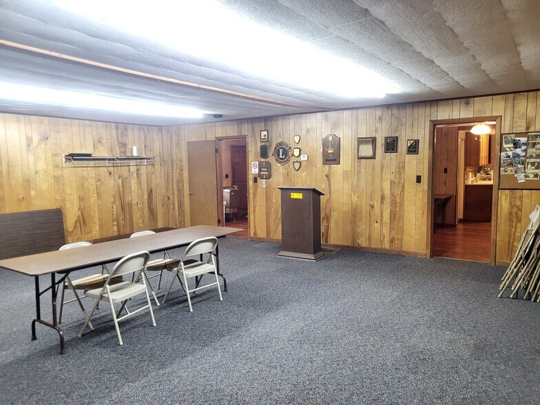 More Photos Of 2123 S Phillips Rd, Lanett Flex For Sale