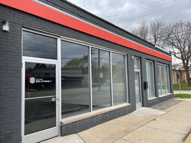 Primary Photo Of 4314-4320 Rochester Rd, Royal Oak Unknown For Lease