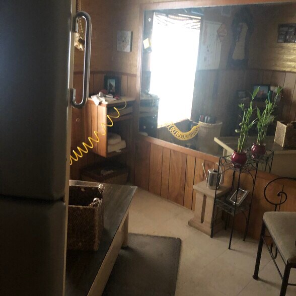 More Photos Of 1017 E Kingsbury St, Seguin Coworking Space