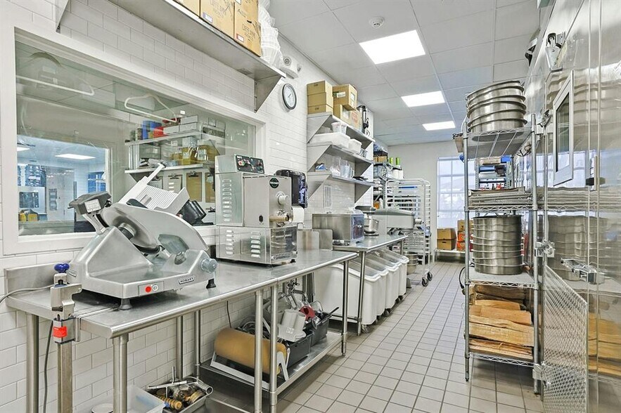 More Photos Of 505 Piermont Ave, Piermont Restaurant For Sale