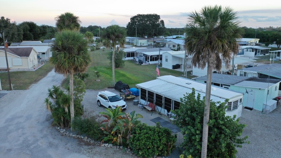 More Photos Of 14725 NW 1st Pkwy, Okeechobee Manufactured Housing Mobile Home Park For Sale