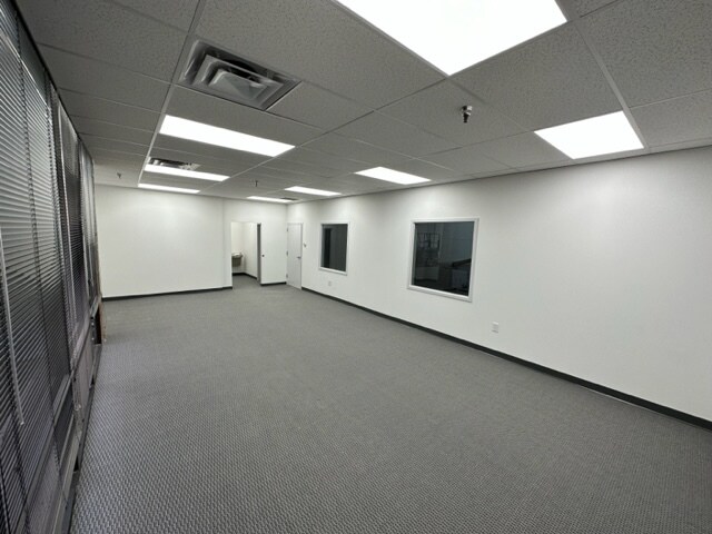 More Photos Of 997 Mansell Rd, Roswell Light Distribution For Lease