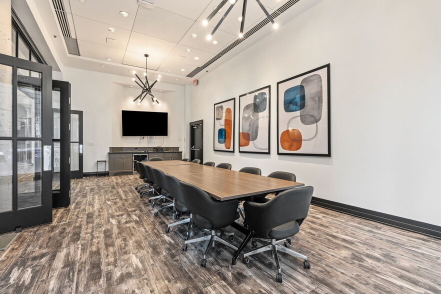 More Photos Of 360 Saint Peter St, Saint Paul Apartments For Lease