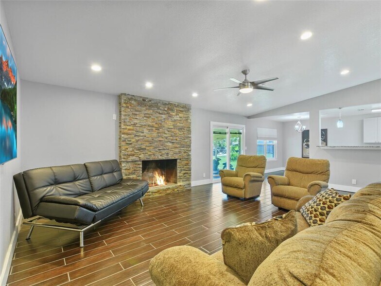 More Photos Of 1612 Shenandoah Dr, Cedar Park Warehouse For Sale