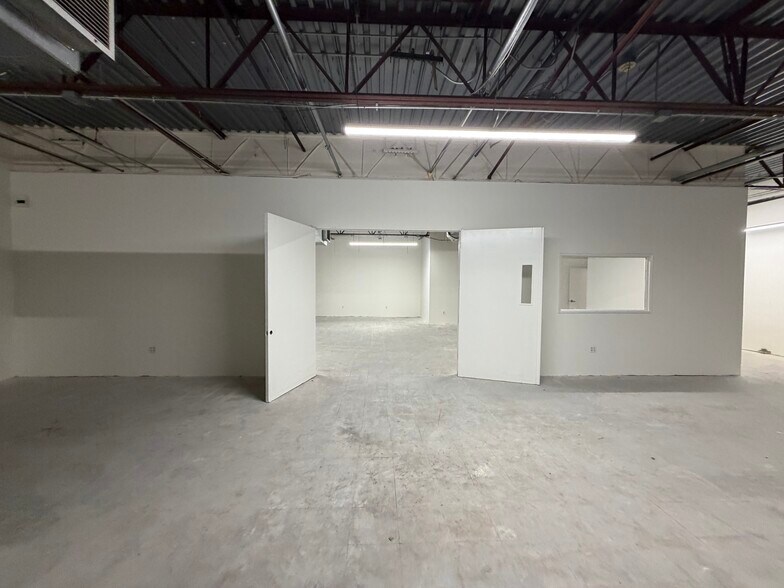 More Photos Of 11025 Valley Blvd, El Monte Office For Lease