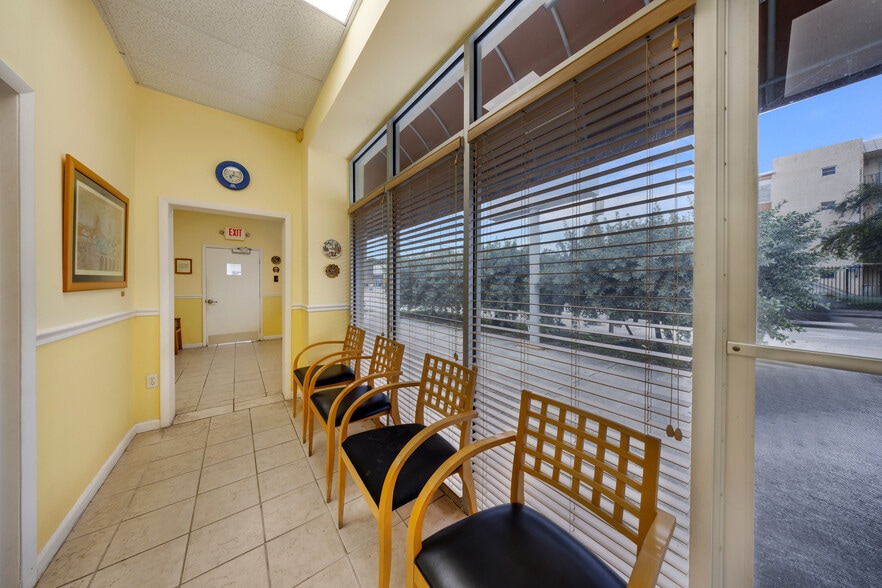 More Photos Of 1058-1062 SW 1st St, Miami Storefront Retail Office For Sale