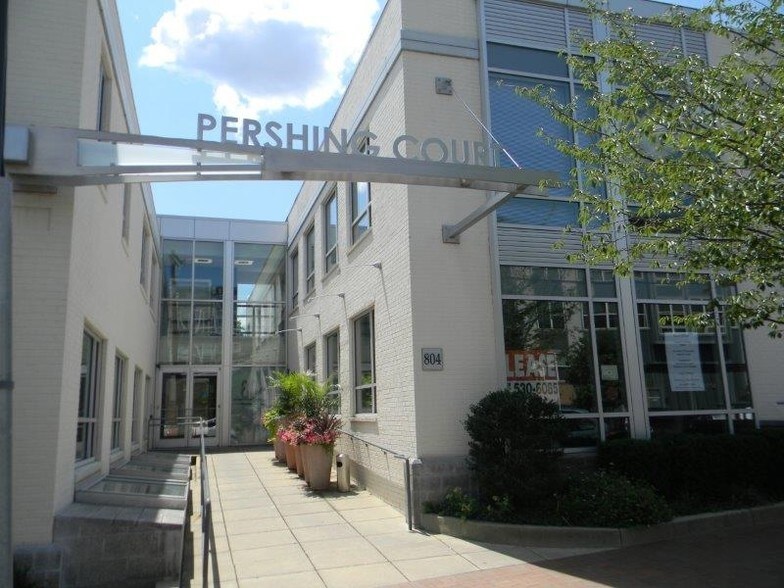 More Photos Of 804 Pershing Dr, Silver Spring Medical For Lease