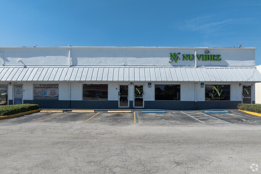 More Photos Of 1823-1853 NW 38th Ave, Lauderhill Flex For Lease
