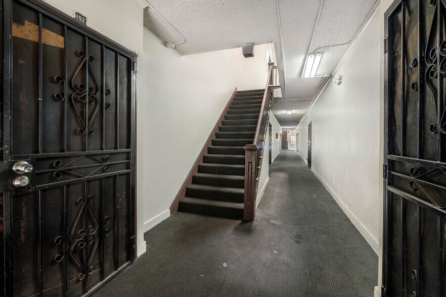 More Photos Of 600 N Soto St, Los Angeles Apartments For Sale
