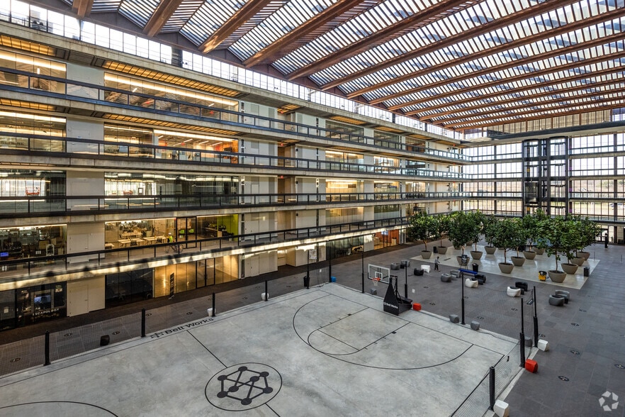 More Photos Of 101 Crawfords Corner Rd, Holmdel Office For Lease