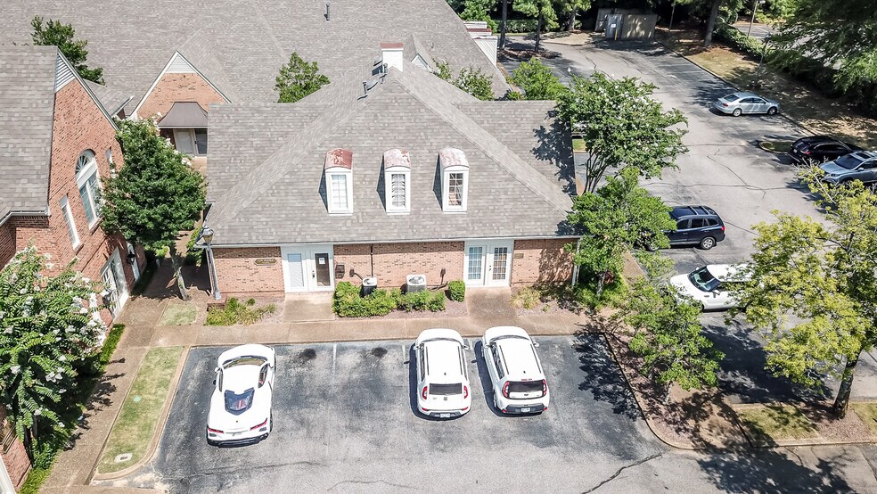 More Photos Of 1926 Exeter Rd, Germantown Office For Sale