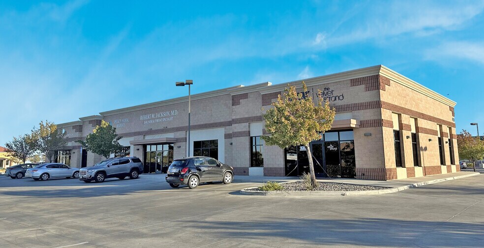 More Photos Of 41250 12th St W, Palmdale Medical For Lease