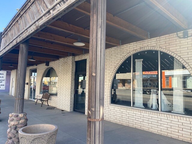 More Photos Of 34 N Main St, Roosevelt General Retail For Sale