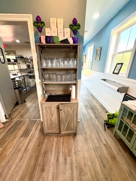 More Photos Of 10408 Highway 603, Bay Saint Louis Restaurant For Lease