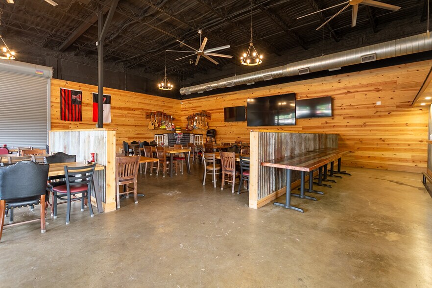 More Photos Of 125 W Highway 171, Godley Freestanding For Sale