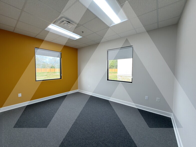 More Photos Of 18723 Mueschke Rd, Cypress Office For Lease