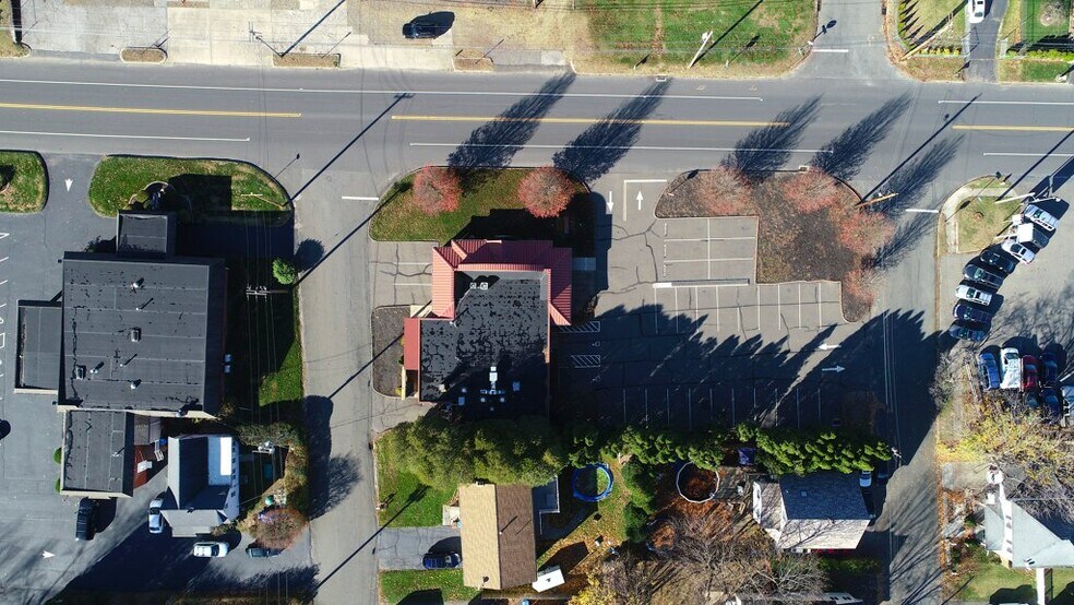 More Photos Of 376 River Rd, Shelton Restaurant For Sale