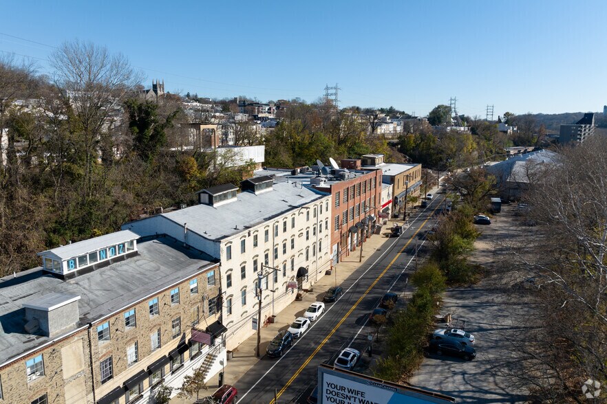 More Photos Of 3901 Main St, Philadelphia Office For Lease