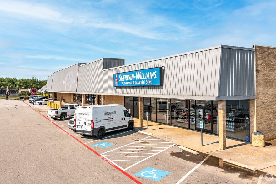 More Photos Of 5201 S Colony Blvd, The Colony Unknown For Lease