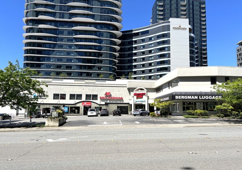 More Photos Of 821-827 Bellevue Way NE, Bellevue General Retail For Sale