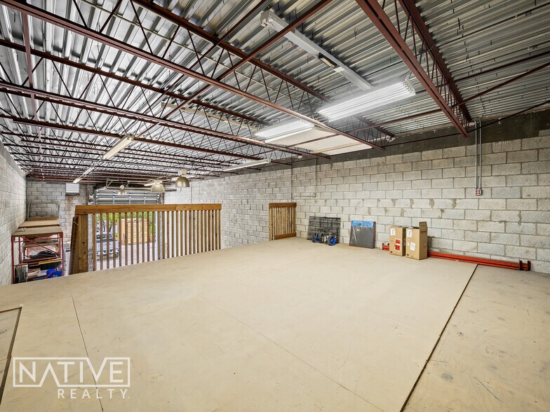 More Photos Of 2365 SW 34th St, Fort Lauderdale Warehouse For Sale