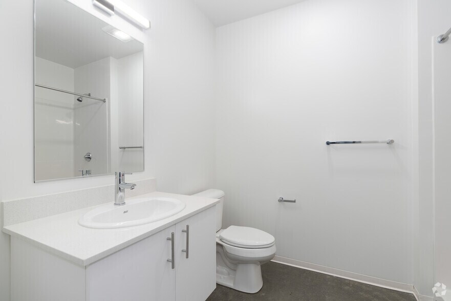 More Photos Of 5460 N Interstate Ave, Portland Apartments For Lease