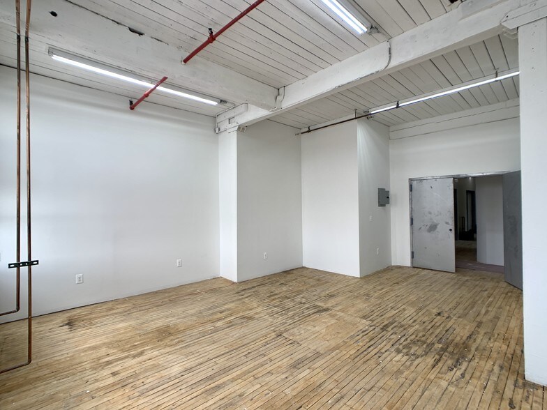 More Photos Of 1027 Grand St, Brooklyn Office For Lease