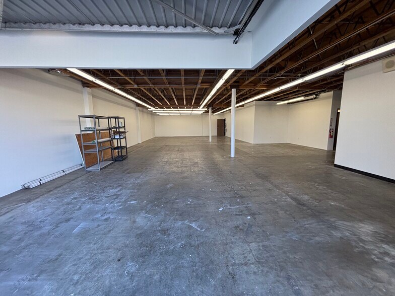 More Photos Of 15402-15432 Electronic Ln, Huntington Beach Flex For Sale