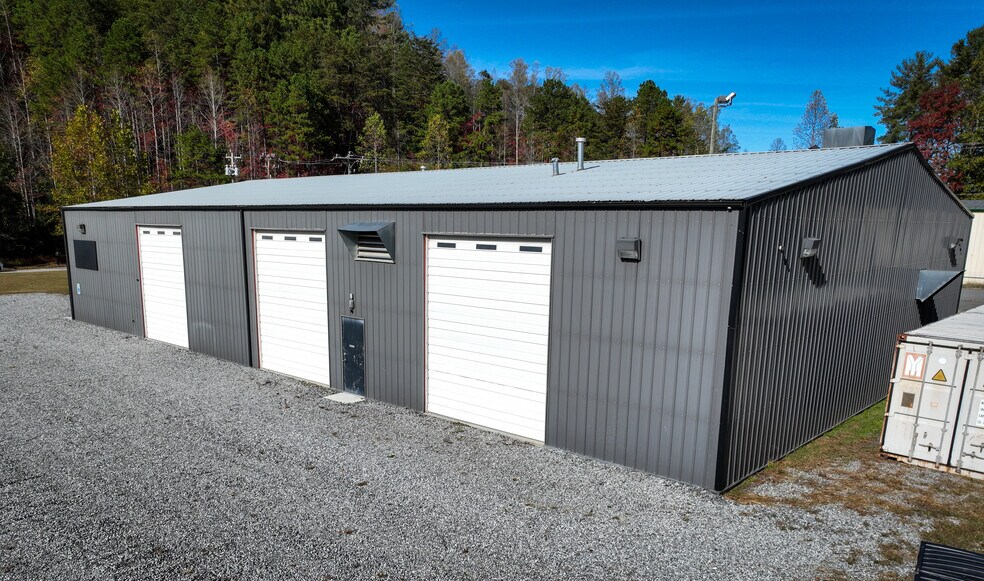 More Photos Of 2308 Icenhour Ct, Lenoir Industrial For Lease