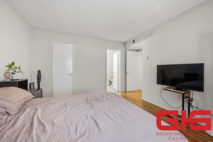 More Photos Of 1818 Ramona Ave, South Pasadena Apartments For Sale