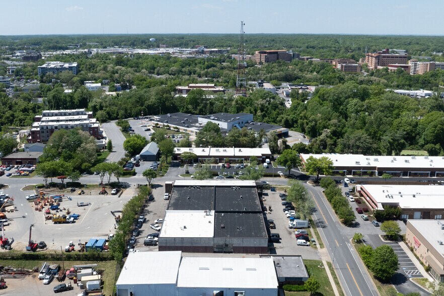 More Photos Of 101-113 Gibralter Ave, Annapolis Flex For Lease