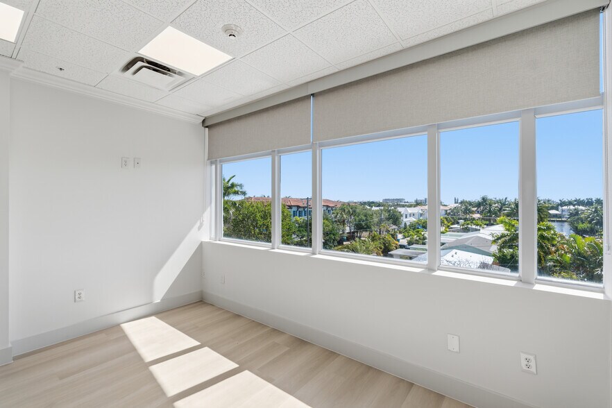 More Photos Of 3330 N Federal Hwy, Boynton Beach Office For Lease