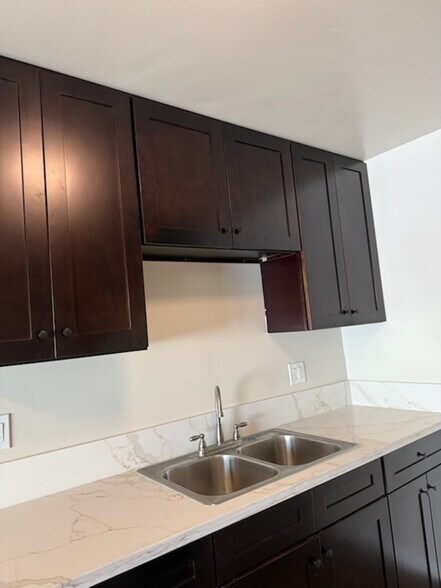 More Photos Of 173 W Cascade Dr, Rialto Manufactured Housing Mobile Home Park For Sale