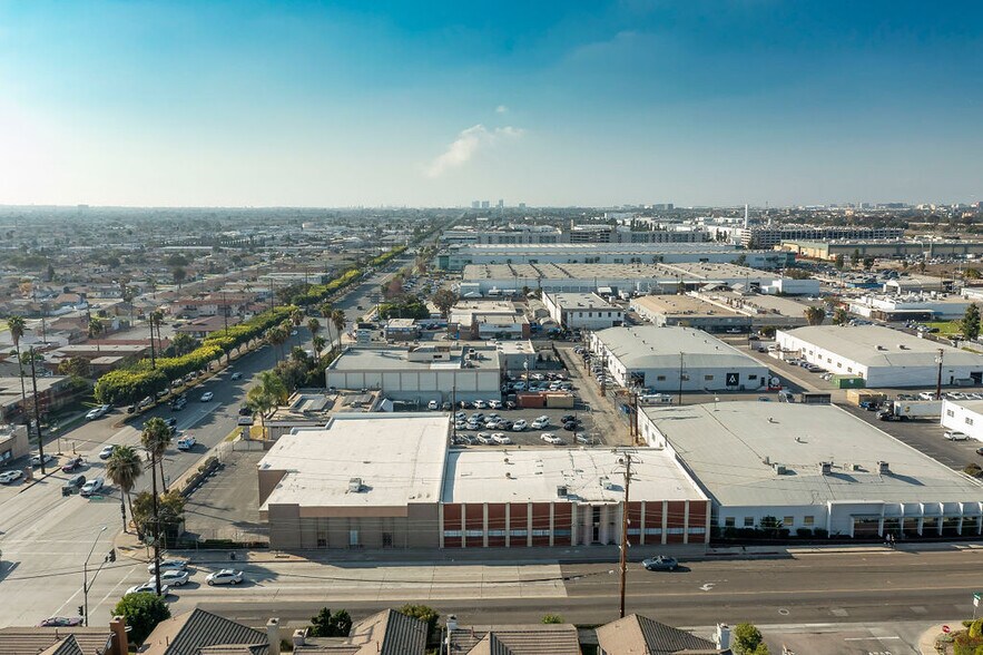 More Photos Of 2205-2215 W El Segundo Blvd, Hawthorne Warehouse For Lease