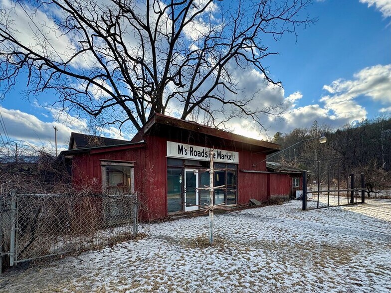 More Photos Of 563 James Monroe Ave, Monroeton Apartments For Sale