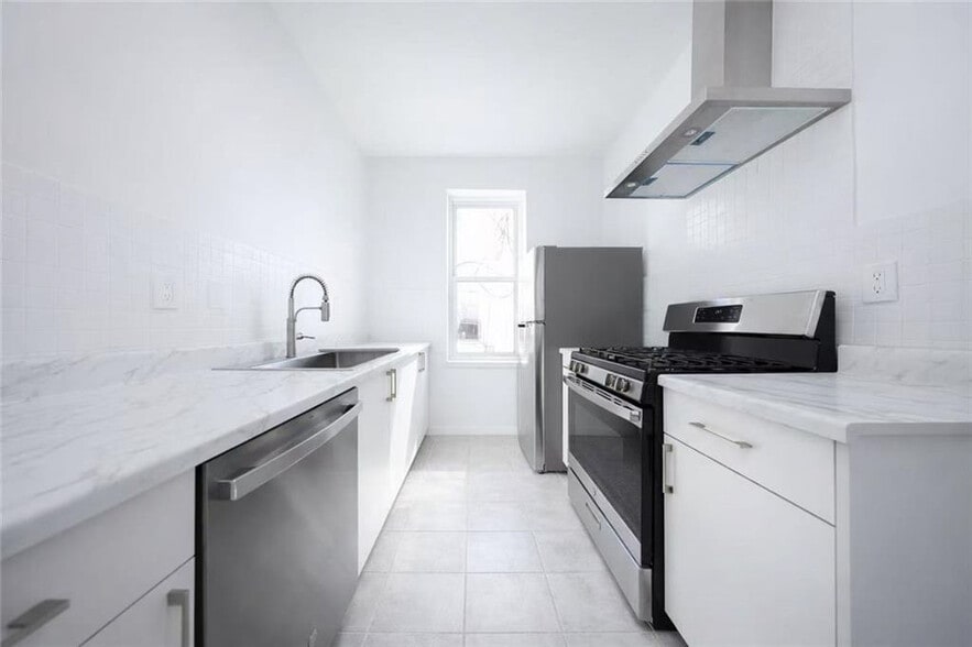 More Photos Of 248 Avenue P, Brooklyn Office Residential For Sale