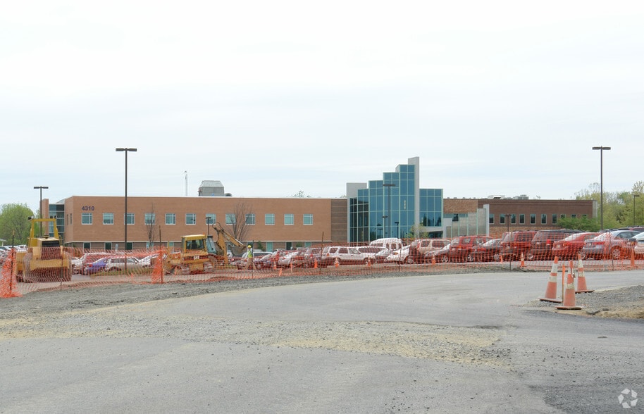 Primary Photo Of 4310 Londonderry Rd, Harrisburg Medical For Lease