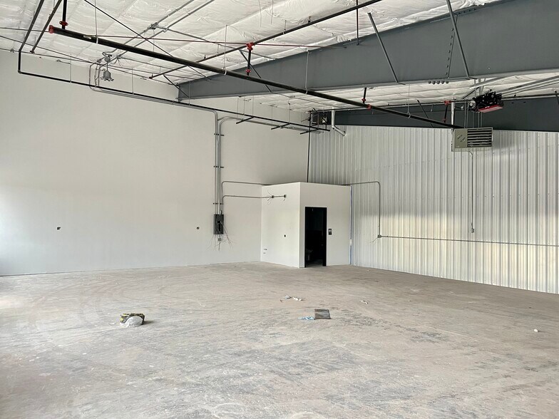 More Photos Of 2000 S 15th St, Laramie Industrial For Lease