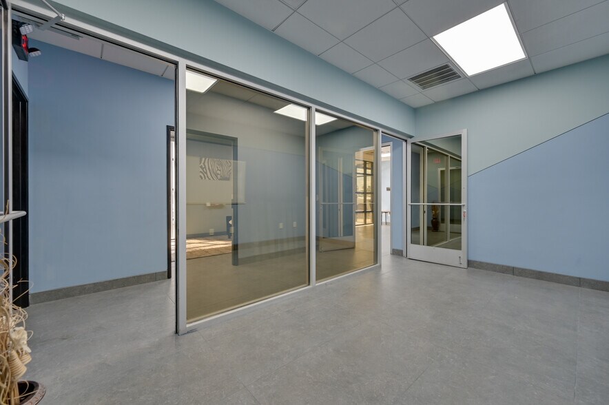 More Photos Of 5190 Arville St, Las Vegas Manufacturing For Sale