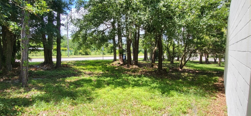 More Photos Of 520 33rd St, Gulfport Office For Sale